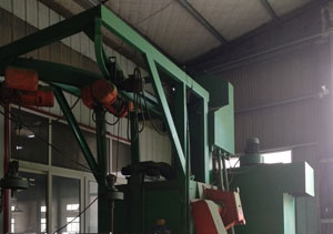 濟(jì)南歷下區(qū)拋丸機(jī)案例，型號為Q376雙掛鉤式打砂機(jī)