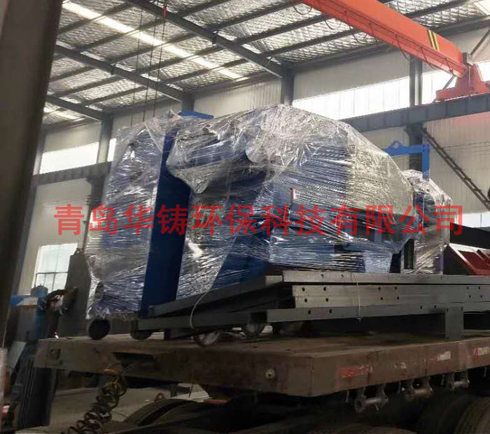 山西用戶訂購儲油罐體拋丸機裝車發貨圖 山西用戶訂購儲油罐體拋丸機裝車發貨圖