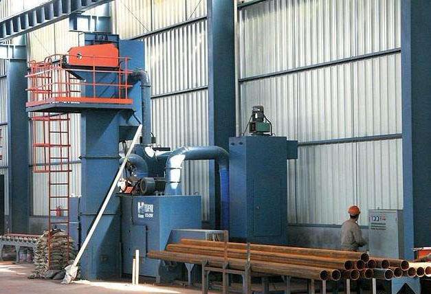 小口徑鋼管外壁通過式拋丸機現(xiàn)場圖 小口徑鋼管外壁通過式拋丸機現(xiàn)場圖